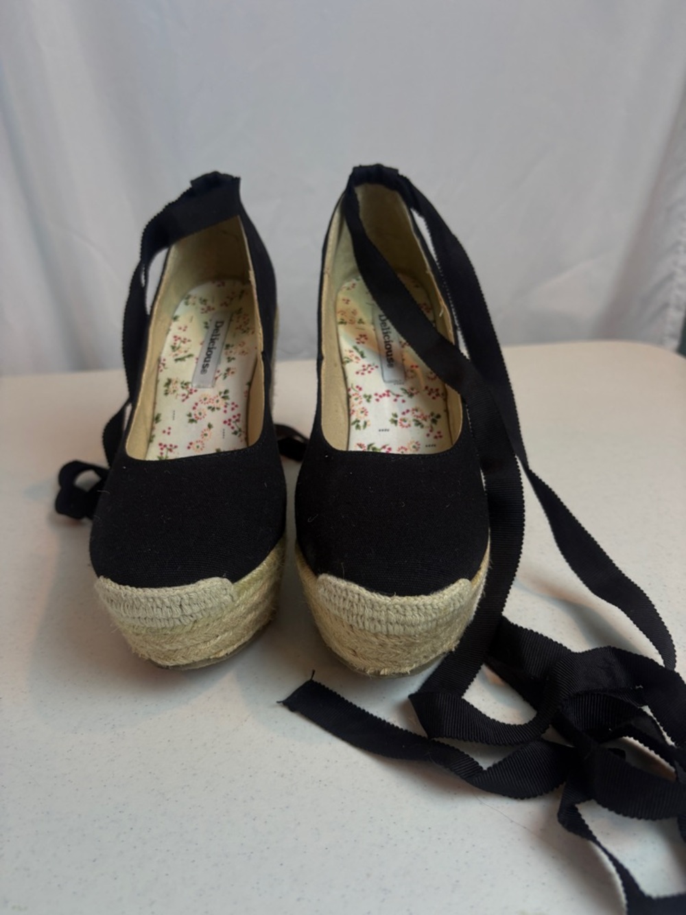 Delicious Black Espadrille Wedge Tie Ribbon Ankle Pumps‎ - Picture 4 of 10